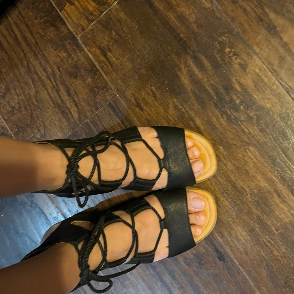 Sperry Women's Vivienne Lia
Sandal Heeled